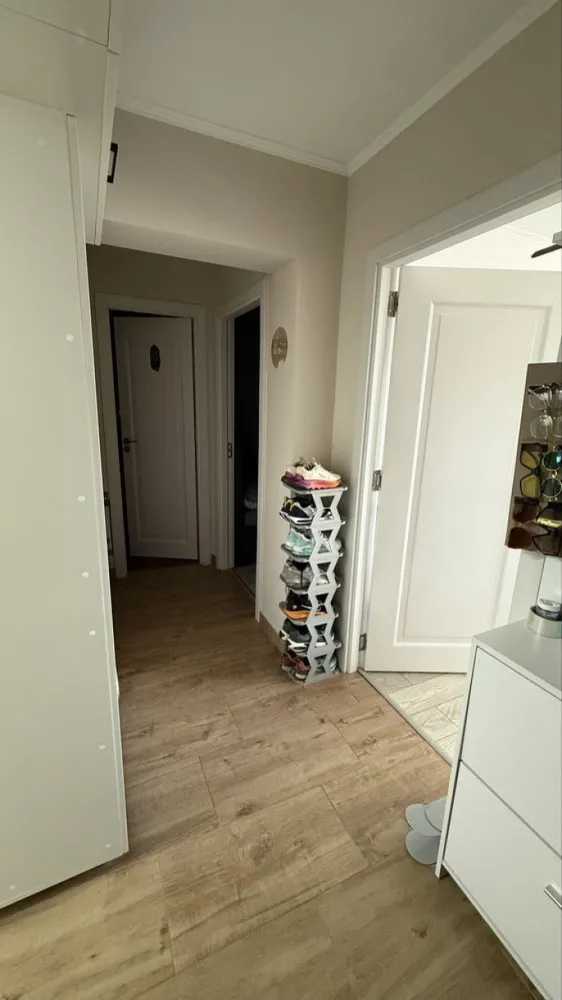 BRASADAS vinde ap 2 cam etaj 2/4 Dariu Pop decomandat.