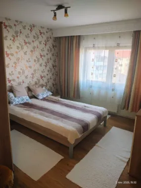BRASADAS vinde ap 3 cam etaj 4/4 in Carpați 2.