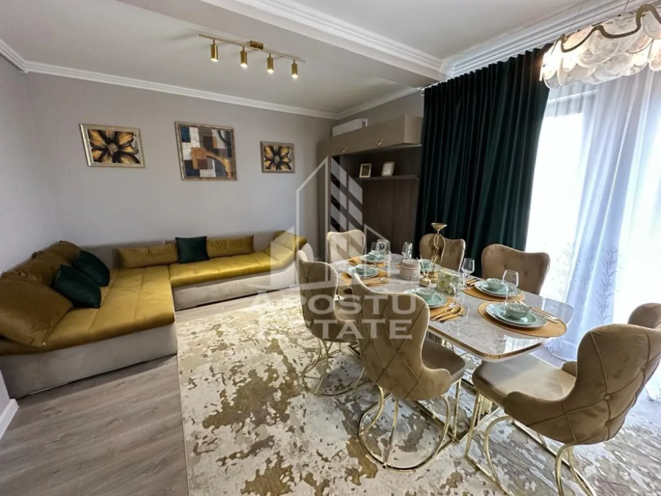 Apartament de lux cu 2 camere si dressing,Dumbravita - Apostu Estate va propune spre inchiriere un apartament de lux,nou,cu 2 camere in Dumbravita,zona Ikea.
Apartamentul este disponibil la etajul 1,cu o suprafata utila de 58 mp plus terasa.

Compartimentare:

-hol
-living cu bucatarie open space
-dormitor
-dressing
-baie 
-balcon deschis

Confortul termic se realizeaza prin intermediul centralei si al climei,incalzirea este in pardoseala.

Complet mobilat si utilat.

Un loc de parcare inclus.

Disponibil imediat!

Va asteptam cu drag la o vizionare!