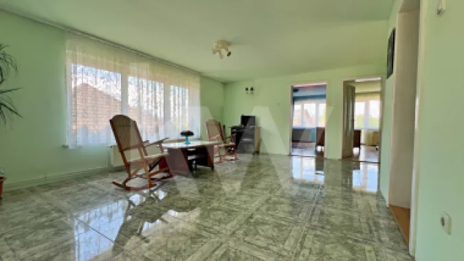 Casă 6 camere D+P+M-217 mp utili, 515 mp curte, Zona Cartier Kogalniceanu