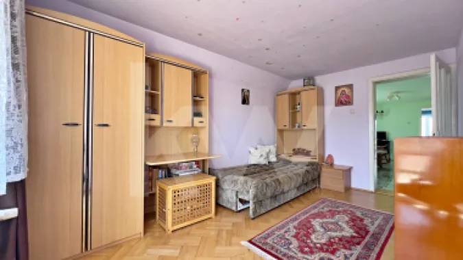 Casă 6 camere D+P+M-217 mp utili, 515 mp curte, Zona Cartier Kogalniceanu