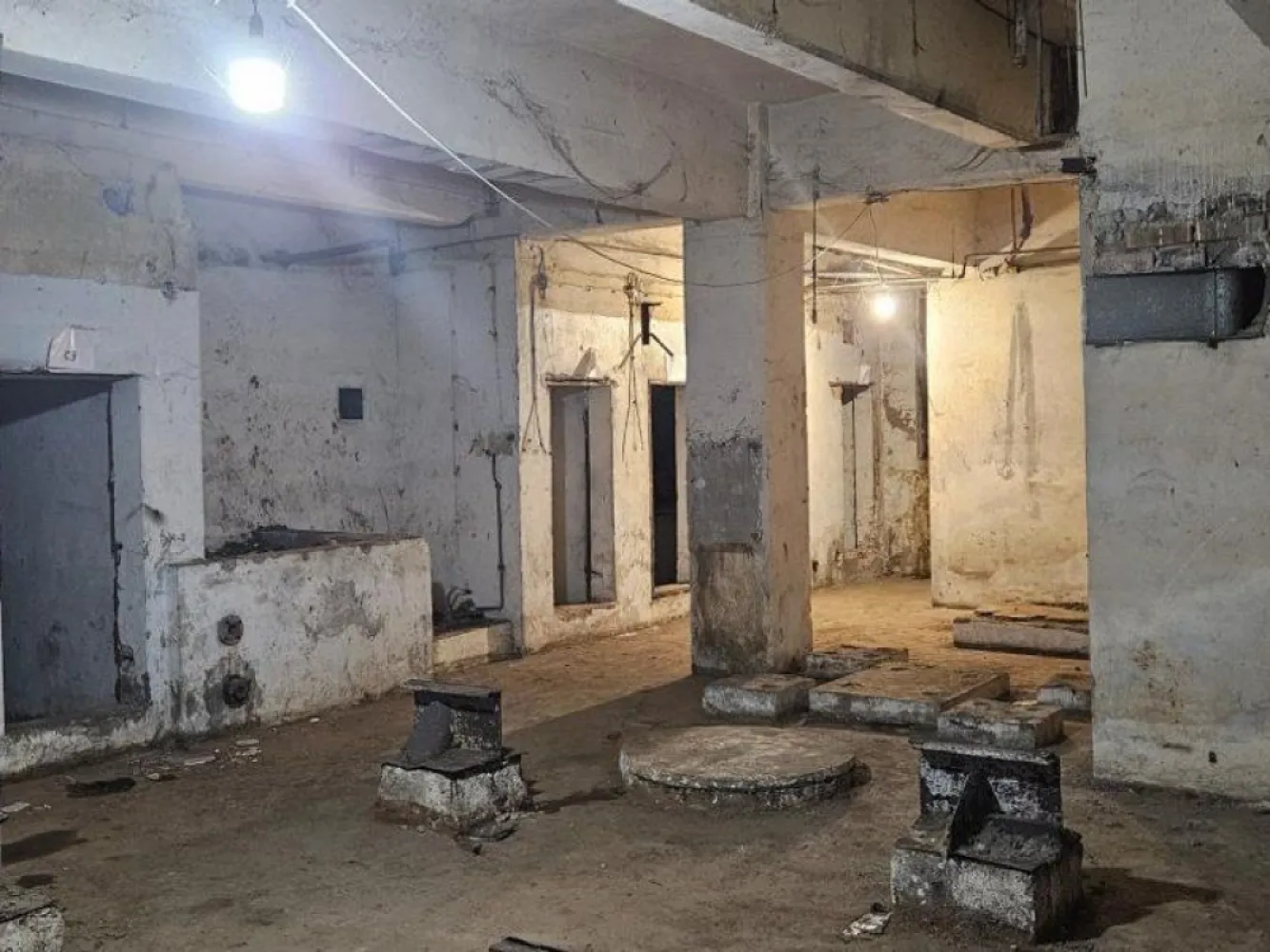 Drumul intre Tarlale spatiu 550 mp - Depozit cu suprafata de 550 mp situat in zona Theodor Pallady din bucuresti. Spatiul este compartimentat compartimentat in 1camere. Este situat la etajul demisol intr-o cladire construita in anul 1980 el este recomandat pentru spatiu logistic.