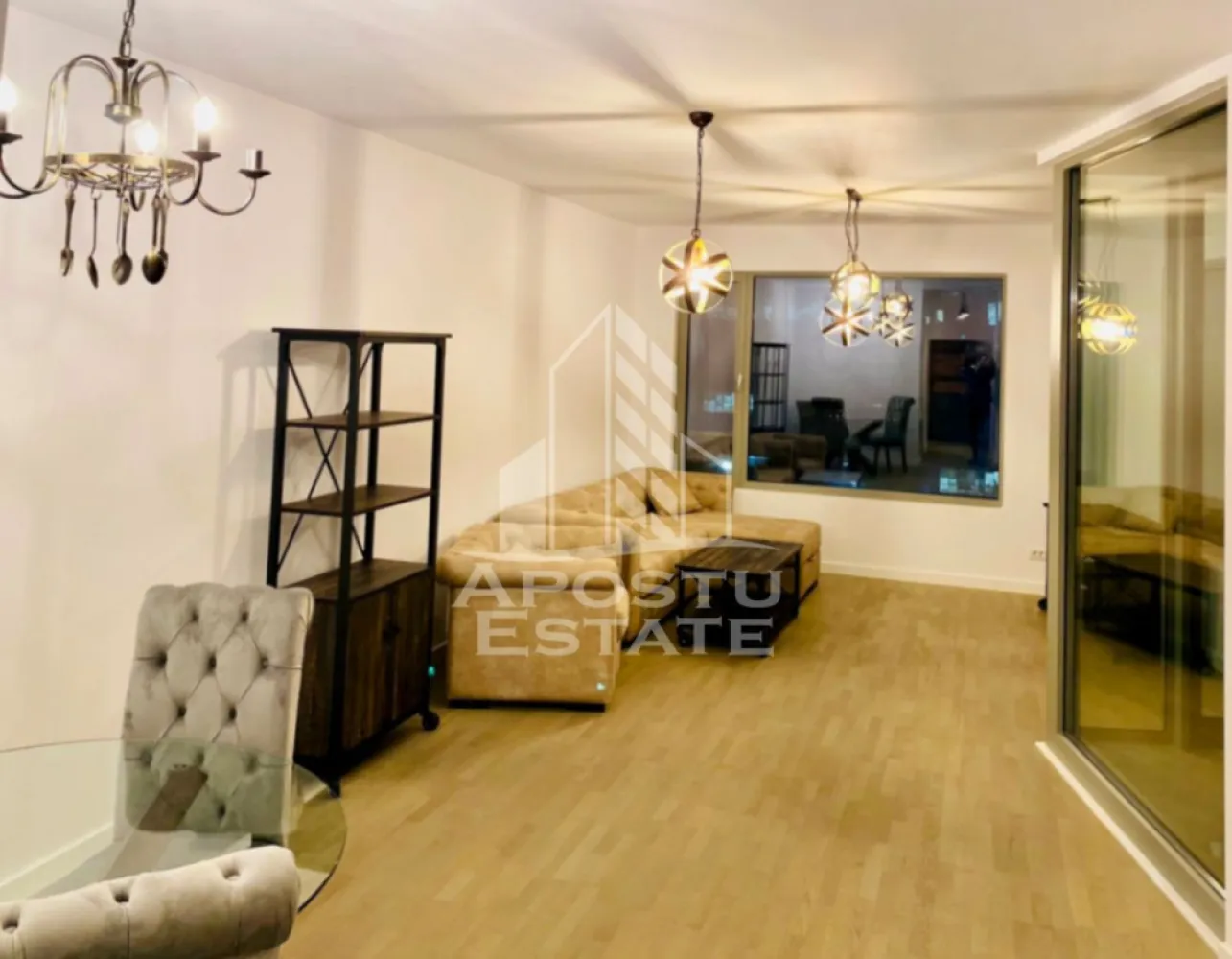 Apartament de vanzare cu 2 camere, Zona Take Ionescu, Timisoara - Agentia imobiliara APOSTU ESTATE va propune spre vanzare un apartament cu 2 camere open space situat la etajul 7 in zona Take Ionescu, Timisoara, judet Timis
Imobilul se intinde pe o suprafata utila de 60 mp si este compartimentat astfel:
- hol de acces
- living cu bucatarie open space
- dormitor
- baie cu cada
- balcon 
Confortul termic se realizeaza prin intermediul centralei pe imobil si al aerului conditionat. Smart home system pentru reglarea temperaturii.

Vecinatati:
- Mega Image
- Prospero
- IPJ Timis
- Piata Badea Cârțan
- Mijloace de transport in comun
- Facultatea de Medicina

Agentia imobiliara Apostu Estate va ofera consultanta bancara gratuita prin intermediul colaboratorilor nostri pentru alegerea celui mai potrivit tip de credit, astfel incat tu sa devi noul proprietar al acestui apartament.
Va asteptam cu drag la o vizionare!
ID INTERN : CP3130435