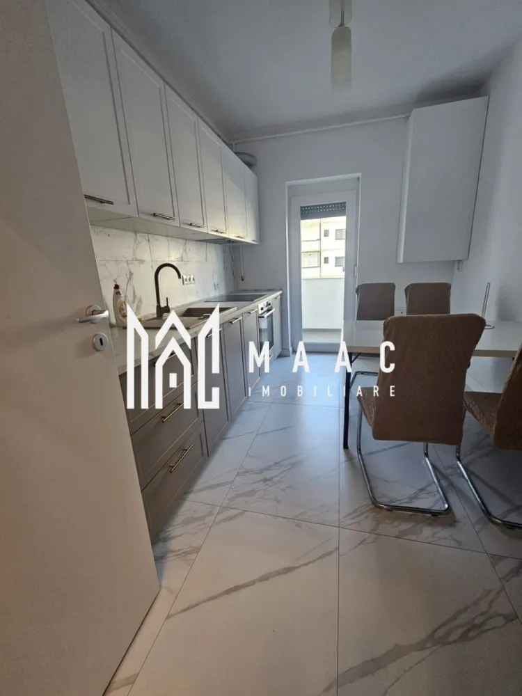 Apartament 2 camere I Decomandat I Etaj 1 I Parcare I Deventer - MAAC Imobiliare propune spre închiriere un apartament cu 2 camere, situat la etajul 1 al unui imobil din cartierul Deventer, Sibiu.

Caracteristici ale apartamentului
Suprafață utilă: 49 mp

Compartimentare decomandată:
living
bucătărie închisă
dormitor
baie
hol de acces
balcon

Stare și dotări
apartament nou, mobilat și utilat complet
loc de parcare disponibil

Nu se acceptă animale de companie
La inițierea contractului se percepe garanție în valoarea unei chirii lunare.

Pentru mai multe detalii, contactați MAAC Imobiliare și menționați ID CP3136698.