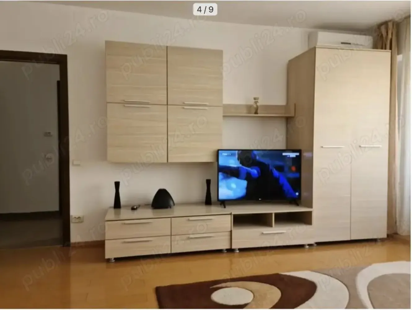 Unirii, Zepter, Goga, proprietar, intrare stradala din GOGA, bloc mixt, 5 8, impecabila - proprietar inchiriez gars. 45 mp, decomandata, 5 8, bloc mixt, intrare din bd. Goga, impecabila, liniste multa, totul nou, inclusiv instalatia sanitara, balcon, 1+1, eventual contract, pat 160 x 200.

Garsoniera a fost renovata complet, dispune de toate dotarile, inclusiv, cuptor cu rotisor, aspirator, fier calcat, masa calcat, prajitor, plasma pentru incalzire, balcon la bucatarie cu usa de termopan etc. Are intrarea stradala din bulevardul Octavian GOGA, este pe spate si beneficiaza de multa liniste. Este intr-un bloc pe suport de caramida construit in anul 1995. Dispune de paznic si sistem de alarma. Patul nou 160 x 200 cu saltea Mobexpert.
