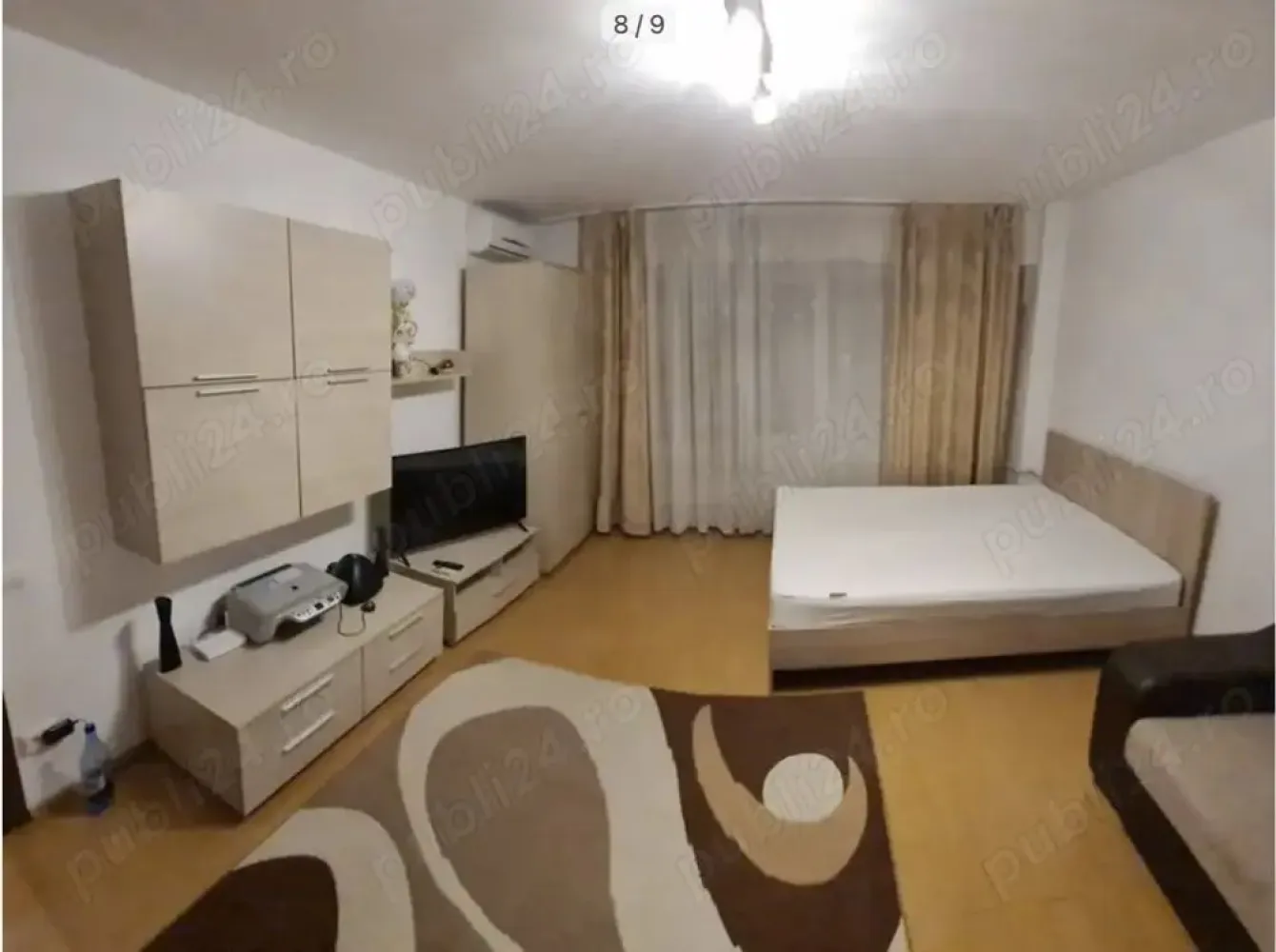 Unirii, Zepter, Goga, proprietar, intrare stradala din GOGA, bloc mixt, 5 8, impecabila - proprietar inchiriez gars. 45 mp, decomandata, 5 8, bloc mixt, intrare din bd. Goga, impecabila, liniste multa, totul nou, inclusiv instalatia sanitara, balcon, 1+1, eventual contract, pat 160 x 200.

Garsoniera a fost renovata complet, dispune de toate dotarile, inclusiv, cuptor cu rotisor, aspirator, fier calcat, masa calcat, prajitor, plasma pentru incalzire, balcon la bucatarie cu usa de termopan etc. Are intrarea stradala din bulevardul Octavian GOGA, este pe spate si beneficiaza de multa liniste. Este intr-un bloc pe suport de caramida construit in anul 1995. Dispune de paznic si sistem de alarma. Patul nou 160 x 200 cu saltea Mobexpert.