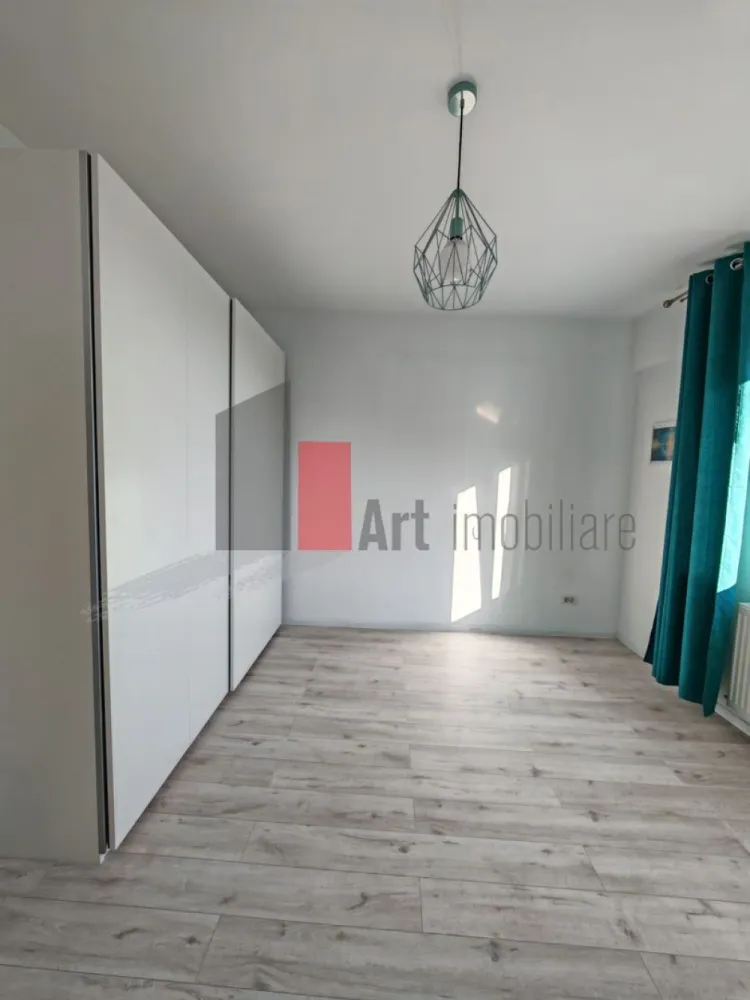 Apartament cu 2 camere de vanzare -Pacii-cu centrala-semimobilat si utilat