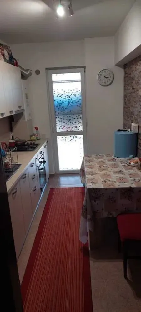 Apartament 2 camere - Zona Grand Arena - 55 mp - Va propun spre vanzare un apartament de 2 camere - Berceni, zona Grand Arena.

Apartament modern, construit în anul 2020, situat la etajul 2 din 4, cu:

2 balcoane spațioase

Geam la baie pentru ventilare naturală

Stație STB la doar 200 m (linie directă spre Apărătorii Patriei)

În apropiere: magazine, școli și grădinițe

Perfect pentru familie sau investiție! Pentru mai multe detalii, vă rog să mă contactați în privat.

Alexximob Estate - tel. 0751454742

comision 800 e.