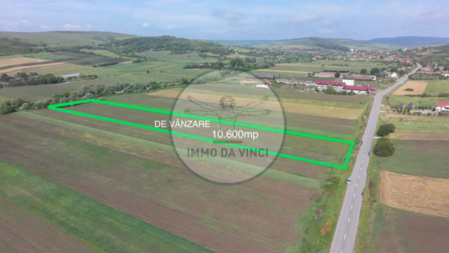Teren 10.670 mp | Borșa Cluj | Front 38m | Utilități - Se vinde teren în comuna Borșa, județul Cluj, cu front 38 m la drumul principal asfaltat.
Terenul este curat CF 62912, fără sarcini, compus din:

3.977 mp intravilan – ideal pentru construcții, curte sau investiție
6.693 mp extravilan – pentru grădină, agricultură sau extindere viitoare
Avantaje:

Deschidere generoasă la drum asfaltat
Utilități (curent, apa, canalizare, fibră optică)
Parcelă unică, CF curat, gata de vânzare
Locație accesibilă și vizibilă, aproape de centru comunei