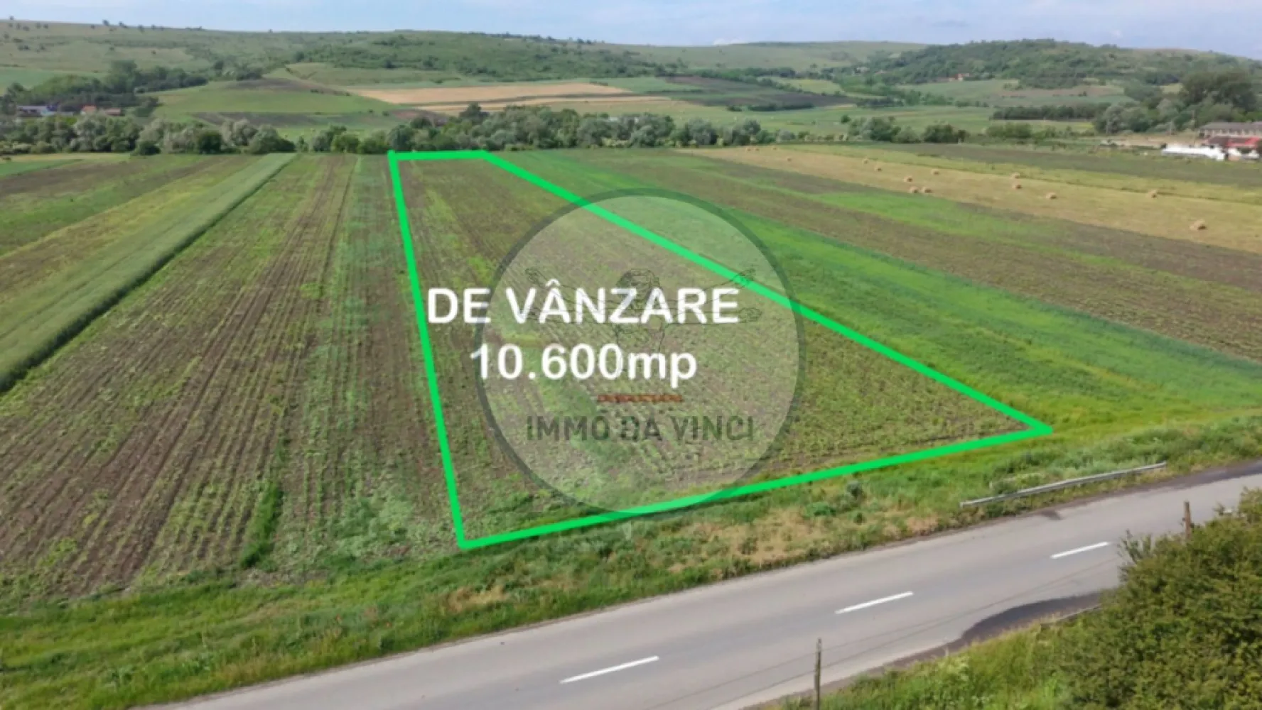 Teren 10.670 mp | Borșa Cluj | Front 38m | Utilități - Se vinde teren în comuna Borșa, județul Cluj, cu front 38 m la drumul principal asfaltat.
Terenul este curat CF 62912, fără sarcini, compus din:

3.977 mp intravilan – ideal pentru construcții, curte sau investiție
6.693 mp extravilan – pentru grădină, agricultură sau extindere viitoare
Avantaje:

Deschidere generoasă la drum asfaltat
Utilități (curent, apa, canalizare, fibră optică)
Parcelă unică, CF curat, gata de vânzare
Locație accesibilă și vizibilă, aproape de centru comunei