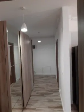 Apartament cochet in spate la Mall