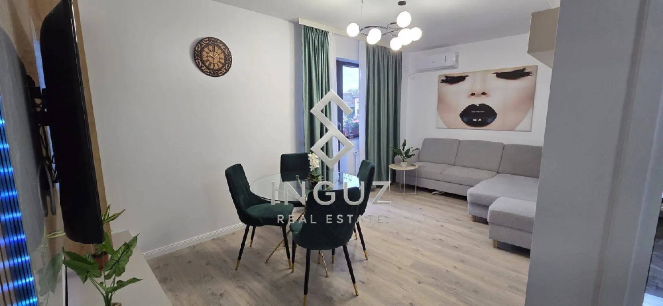 PRIMA ÎNCHIRIERE – APARTAMENT PREMIUM 2 CAMERE CU PARCARE SUBTERANĂ | - PRIMA ÎNCHIRIERE – APARTAMENT PREMIUM 2 CAMERE CU PARCARE SUBTERANĂ | TITAN – NICOLAE GRIGORESCU

⬇️ العربية بالأسفل ⬇️

Disponibil imediat!

Vă prezentăm un apartament modern cu 2 camere, finalizat și recepționat în 2025, situat într-o zonă rezidențială liniștită din Sectorul 3, în apropierea stațiilor de metrou Nicolae Grigorescu și 1 Decembrie 1918.

Locuința este amenajată cu atenție la fiecare detaliu, beneficiază de mobilier realizat la comandă și este la prima închiriere.

Detalii proprietate:
• 2 camere
• Suprafață totală: 51,3 mp
• Balcon: 4,7 mp
• Etaj 1 din 3
• Centrală termică proprie
• Aer condiționat
• Loc de parcare subteran inclus
• Video interfon
• Multiple spații de depozitare
• Mobilier realizat la comandă

Living:
• Colțar extensibil
• Zonă de dining cu masă și 4 scaune
• Smart TV 124 cm
• Aer condiționat

Bucătărie:
• Complet mobilată și utilată
• Cuptor electric încorporat Gorenje
• Plită pe gaz Gorenje
• Chiuvetă Franke din granit
• Mașină de spălat vase Electrolux
• Combină frigorifică

Dormitor:
• Pat matrimonial 180x200 cm
• Saltea premium
• Somieră rabatabilă cu spațiu de depozitare
• Birou și comodă

Baie:
• Cadă
• Obiecte sanitare suspendate
• Baterii Grohe
• Oglindă LED
• Geam pentru ventilație naturală

Avantaje locație:
• Zonă rezidențială liniștită
• Trafic redus
• Regim mic de înălțime al clădirilor din zonă
• Acces rapid către metrou
• Aproape de magazine, supermarketuri, școli și servicii
• Priveliște deschisă, neobturată de construcții înalte

Chirie: 600 Euro/lună

Comision agenție: 50% din valoarea primei luni de chirie + TVA.

━━━━━━━━━━━━━━━━━━━━

لأول إيجار – شقة فاخرة غرفتين مع موقف سيارة تحت الأرض | Titan – Nicolae Grigorescu

متوفرة للسكن فوراً.

شقة حديثة تم استلامها في عام 2025 وتقع في منطقة سكنية هادئة ضمن القطاع الثالث في بوخارست، بالقرب من محطتي مترو Nicolae Grigorescu و 1 Decembrie 1918.

مواصفات الشقة:
• غرفتان
• مساحة إجمالية 51.3 متر مربع
• شرفة بمساحة 4.7 متر مربع
• الطابق الأول من 3
• تدفئة مركزية خاصة
• تكييف هواء
• موقف سيارة تحت الأرض
• مفروشة بالكامل
• أثاث مصنوع حسب الطلب
• مساحات تخزين متعددة

المميزات:
• أول إيجار
• منطقة هادئة وآمنة
• إطلالة مفتوحة
• وصول سهل إلى المترو والخدمات
• مناسبة للأفراد أو الأزواج الباحثين عن الراحة والجودة

الإيجار: 600 يورو شهرياً

عمولة المكتب: 50٪ من قيمة أول شهر إيجار + الضريبة

Inguz Real Estate
📱 +40 774 017 567
📱 +40 724 922 092
✉️ info.inguzrealestate.com