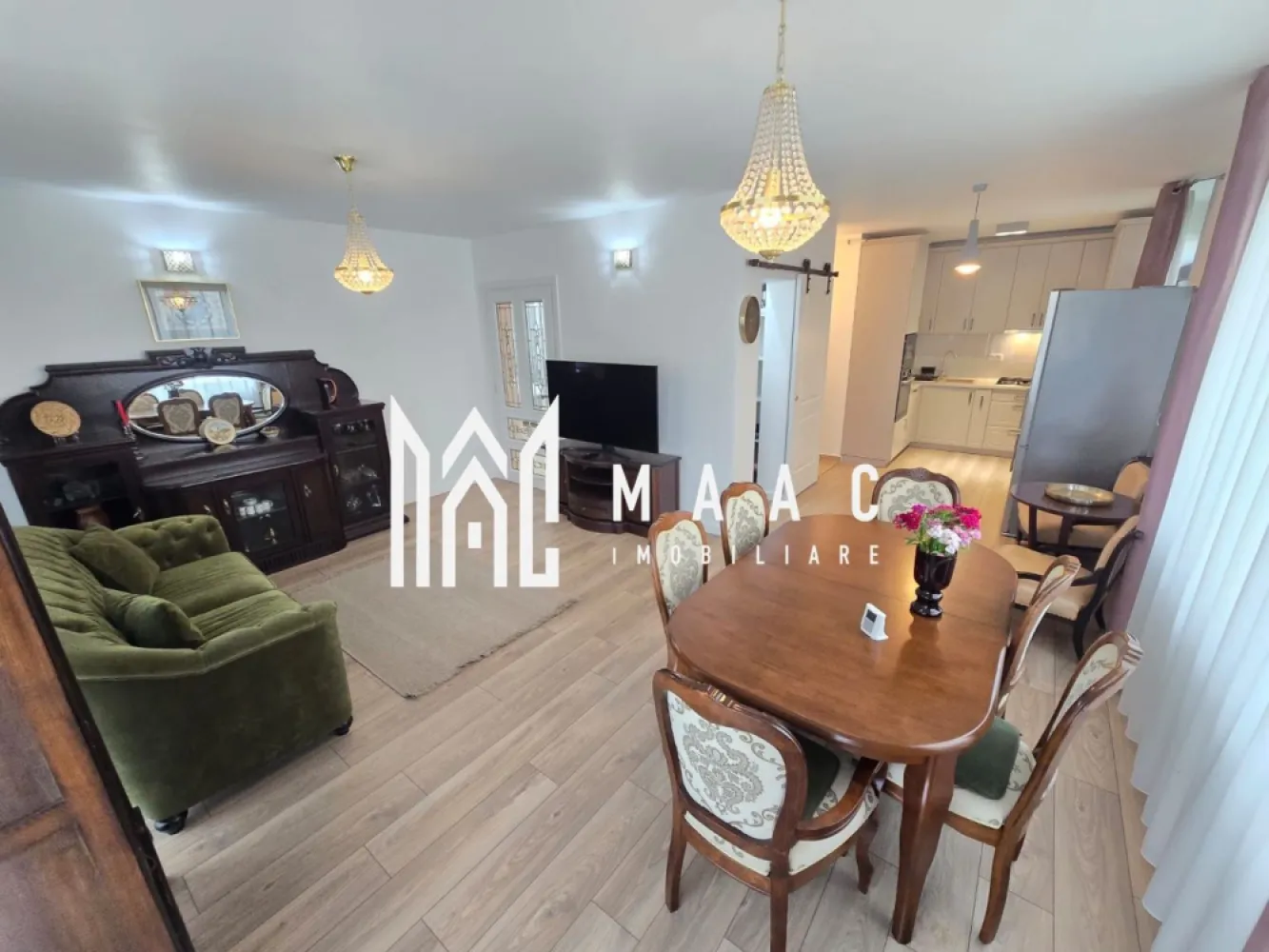 Apartament 3 camere 84 mpu 2 bai 2 balcoane Selimbar Lidl - Vă propunem spre vânzare un apartament modern și elegant amenajat, situat în Șelimbăr, zona Lidl situat la parter foarte bine compartimentat.

Locuința beneficiază de o suprafață utilă generoasă de 83 mp, compartimentată eficient pentru a oferi confort și funcționalitate unei familii moderne.

Apartamentul dispune de 3 camere decomandate, 2 băi, 2 balcoane și o cămară practică pentru depozitare, fiind vândut complet mobilat și utilat, exact ca în fotografii. 

Compartimentare:

Living spațios și luminos cu iesire pe balcon
Bucătărie complet mobilată și utilată si iesire pe balcon
2 dormitoare confortabile
2 băi
2 balcoane
Cămară
Hol generos

Dotări și beneficii:
✔ Încălzire în pardoseală pentru un confort termic superior
✔ Jaluzele electrice la toate ferestrele
✔ Compartimentare decomandată
✔ Complet mobilat și utilat
✔ Două băi
✔ Două balcoane
✔ Cămară pentru depozitare suplimentară
✔ Loc de parcare inclus în preț
✔ Apartament Ready to Move – disponibil pentru mutare imediată
✔ Zonă apreciată si linistita ,aproape de magazine, școli, grădinițe și mijloace de transport

Datorită finisajelor moderne, spațiului generos și dotărilor premium, această proprietate reprezintă alegerea ideală atât pentru locuire, cât și pentru investiție.