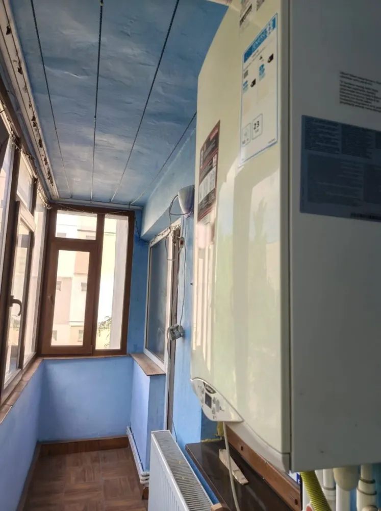 De vanzare apartament cu 2 camere, et. 2, Micro 13, 53.000 euro - Se oferă spre vânzare apartament cu 2 camere, situat în zona Micro 13, la etajul 2, într-o locație practică și bine conectată.
Locuința este amplasată aproape de Lidl și Supeco, având acces facil la magazine, transport și alte puncte de interes din zonă.
Caracteristici:
- 2 camere
- Etaj 2
- Centrală termică proprie
- Geamuri termopan
- Apartamentul necesită renovare, oferind posibilitatea de amenajare după propriul gust și nevoi
Preț: 53.000 €
Ideal atât pentru locuit, cât și pentru investiție. Pentru mai multe detalii sau programarea unei vizionări, vă rugăm să ne contactați 0741.030.291 Marilena.