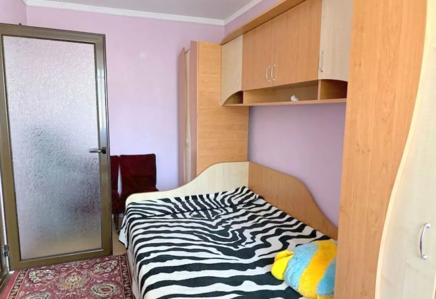 De vanzare apartament cu 3 camere, micro 38, et. 3, 63.000 euro