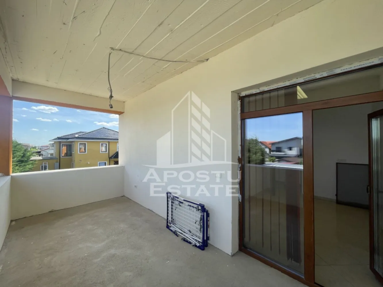 Casa P+1E, 262 mp utili, 10 locuri parcare, Mosnita Noua-Drumul Boilor
