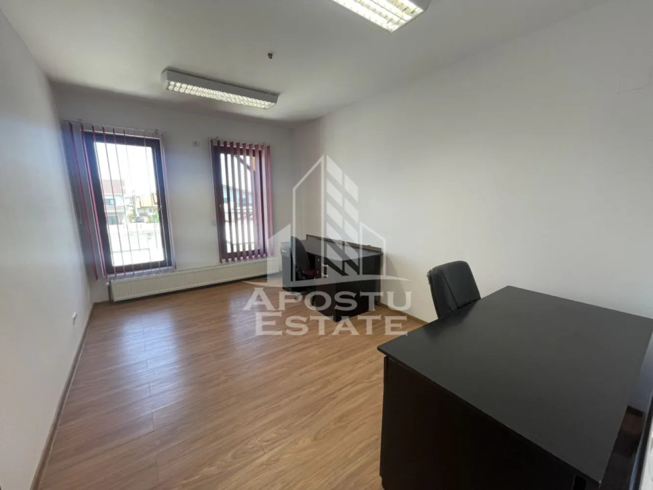 Casa P+1E, 262 mp utili, 10 locuri parcare, Mosnita Noua-Drumul Boilor