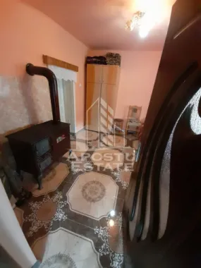 Casa la munte, la cheie, priveliste panoramica, in sat Ret, Hunedoara