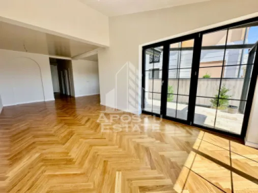 Duplex premium cu 5 camere in Braytim, la asfalt