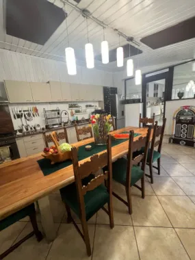 EXCLUSIVITATE – Vila eleganta, complet mobilata, aproape de Parcul Sub Arini – 793.000 euro