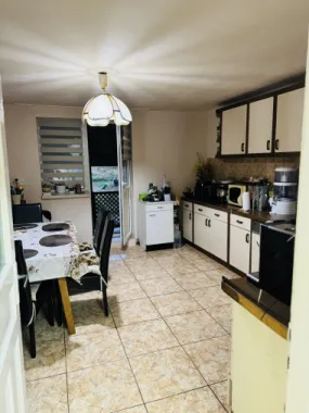 Casa de vanzare la 10 Km de Zalau, complet utilată.