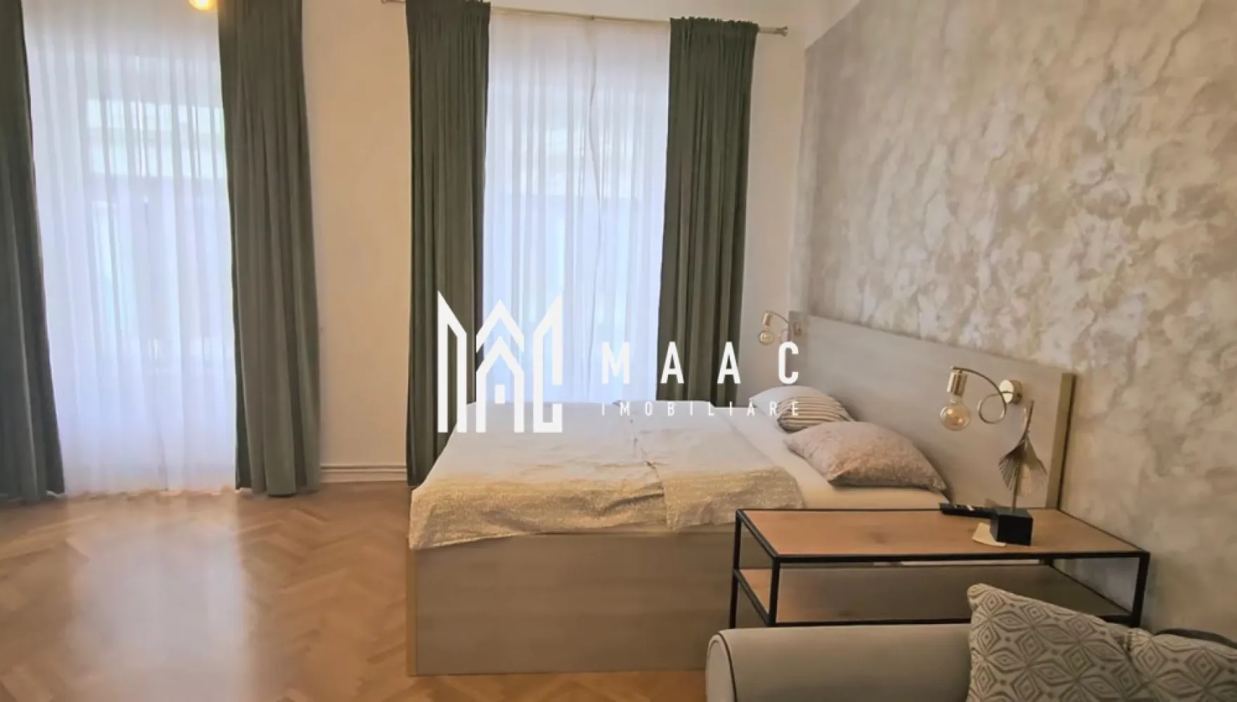 Apartament la casă | 5 camere | 91 MPU | Regim Hotelier | Ultracentral - MAAC Imobiliare vă propune spre vânzare un apartament la casa cu potențial investițional,pretabilă regim hotelier

Proprietatea este intabulată și figurează în documente ca imobil cu destinație rezidențială, fiind ideală atât pentru investiție, cât și pentru locuire multifamilială.

Caracteristici principale:

Suprafață utilă totală: 91 mp 

Compartimentare:

5 camere
2 băi
Casa este împărțită în 2 unități funcționale, aspect ce permite exploatarea eficientă în regim hotelier / închiriere
Singur în curte

Avantaje investiționale:

Configurație ideală pentru regim hotelier, închiriere pe termen lung sau short-term
Curte generoasă, ce permite amenajări suplimentare
Proprietate clar intabulată, cu suprafețe bine definite în acte
Posibilitate de utilizare separată a celor două unități locative

Pentru mai multe detalii precizati telefonic ca ati vazut anuntul cu ID: CP2896651