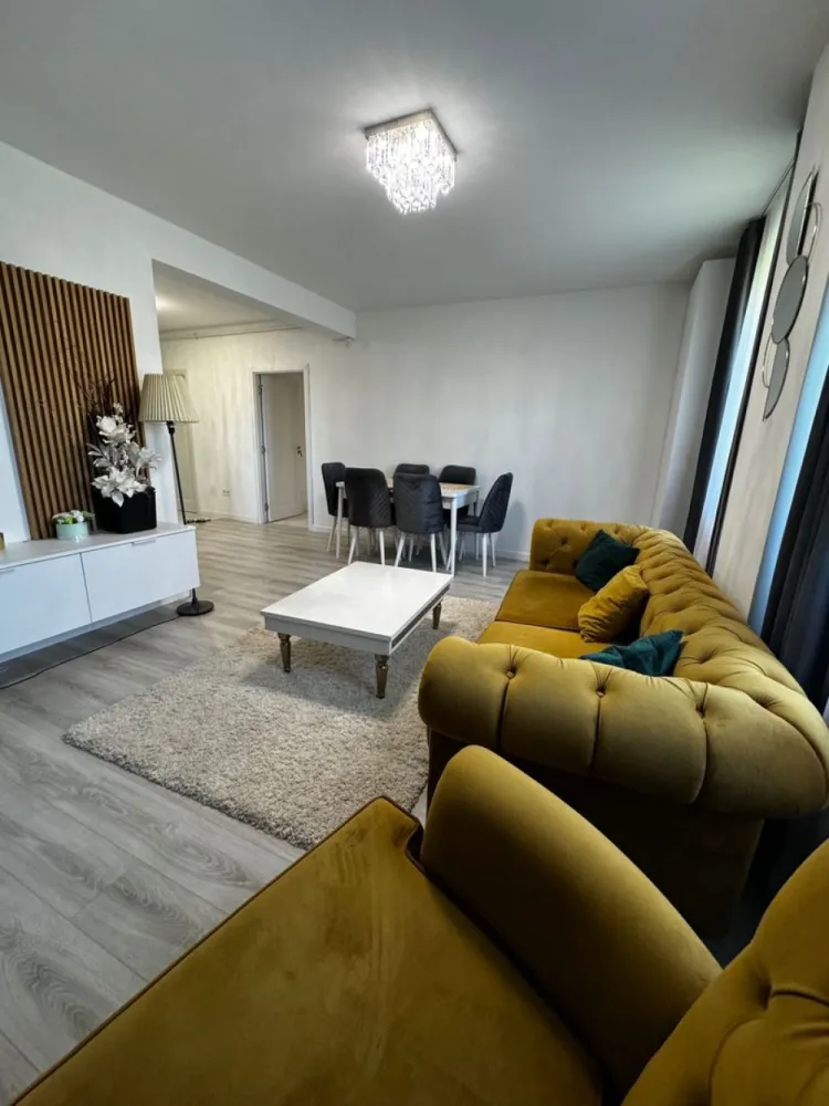 Green Residence - 2 camere complet utilat, parcare privată - Comision ZERO - Mentionati ID-ul proprietatii cand apelati: CP3155851
Contact ⓪⑦②⑥ ②②③ ⑧⑧⑥ Sebastian

Vă prezentăm spre închiriere un apartament cu 2 camere situat în complexul Green Residence, o alegere excelentă pentru cei care își doresc confort, funcționalitate și acces facil către punctele de interes ale orașului.

-- Apartament cu 2 camere situat la parter
-- Compartimentare practică: dormitor, sufragerie, hol, bucătărie, baie, cămară și terasă
-- Complet mobilat și utilat
-- Mașină de spălat rufe inclusă
-- Uscător de haine inclus
-- Parcare privată
-- Zonă liniștită și plăcută
-- Acces facil către magazine și mijloace de transport

Apartamentul este pregătit pentru mutare și oferă toate facilitățile necesare pentru un trai confortabil.

-- Preț chirie: 530 Euro/lună
-- Garanție: echivalentul unei chirii
Agentia nu percepe comision de la chirias!

Pentru detalii suplimentare și programarea unei vizionări, vă stăm la dispoziție.

Contact ⓪⑦②⑥ ②②③ ⑧⑧⑥ Sebastian