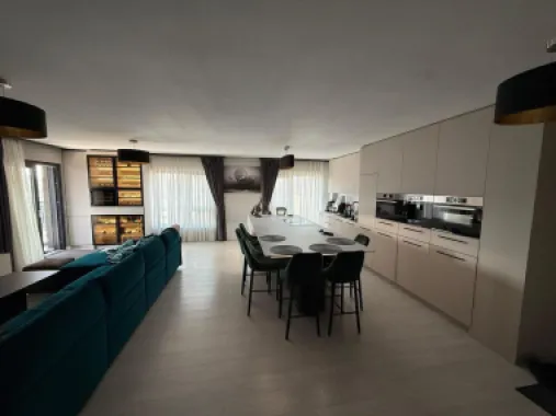 Apartament bloc NOU,4 camere,3 bai,2 terase,parcare privată
