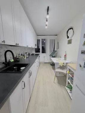 Apartament 2 camere,50mp+balcon,mobilat si utilat,lift nou