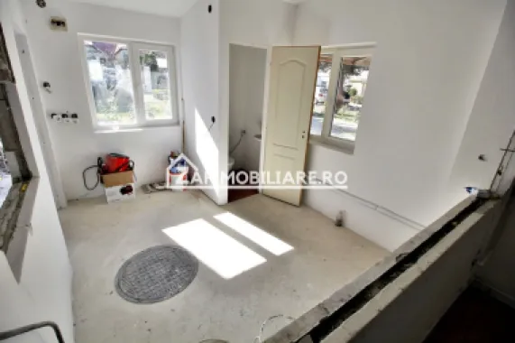 Spatiu Comercial zona Gh.Doja,70 mp.2 parcari private