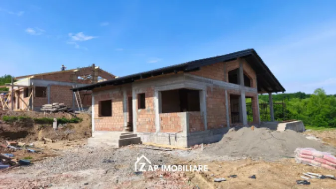 Casă Premium, 1 nivel, 4 camere, 700 mp teren, design modern, Livezeni