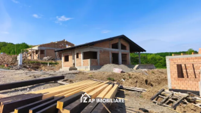 Casă Premium, 1 nivel, 4 camere, 700 mp teren, design modern, Livezeni