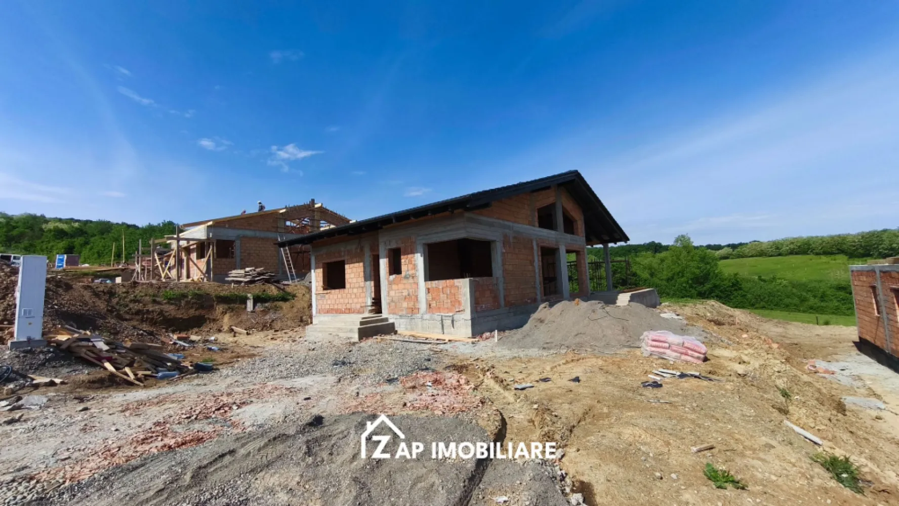 Casă Premium, 1 nivel, 4 camere, 700 mp teren, design modern, Livezeni