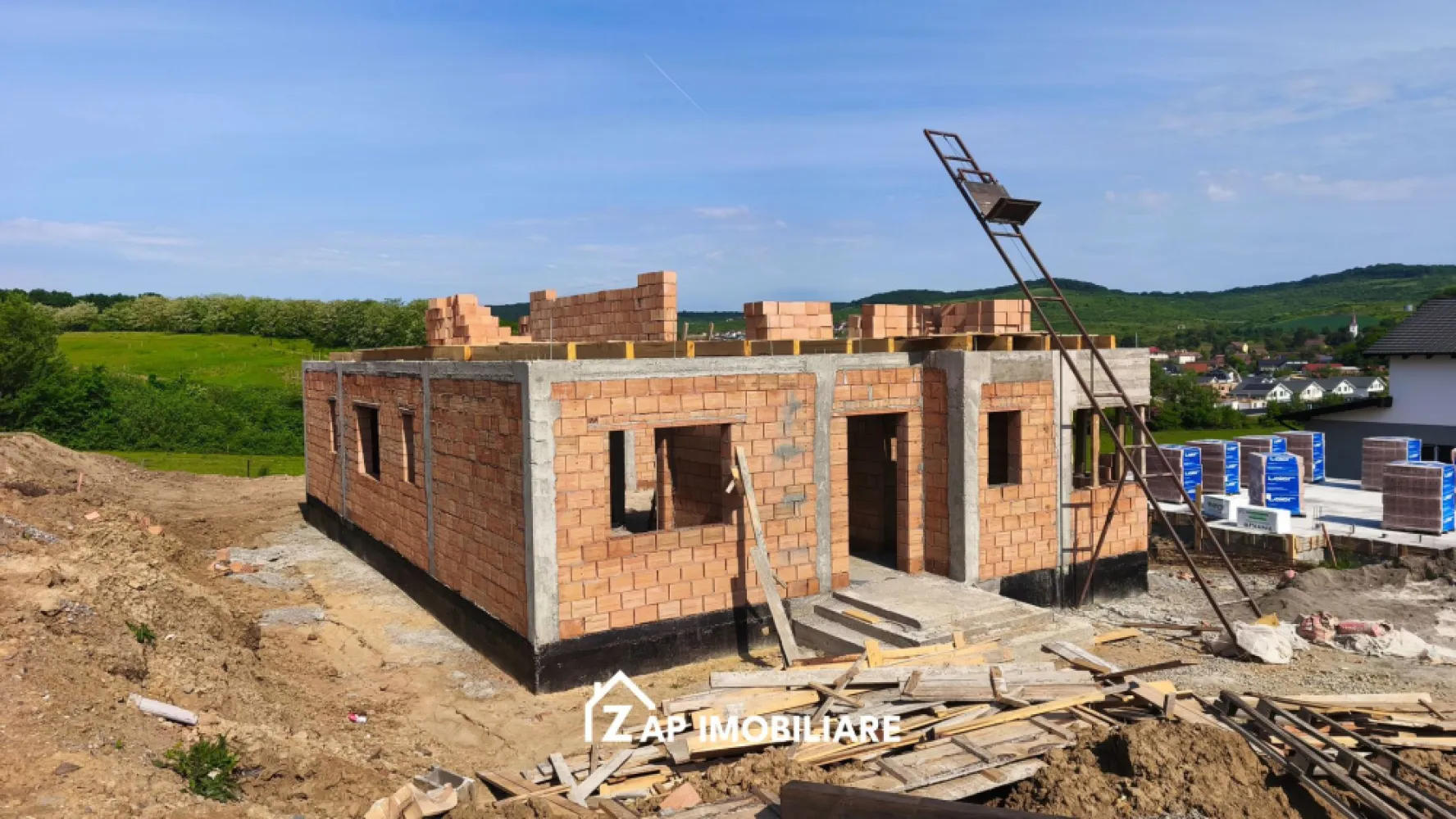 Casă Premium, 1 nivel, 4 camere, 700 mp teren, design modern, Livezeni