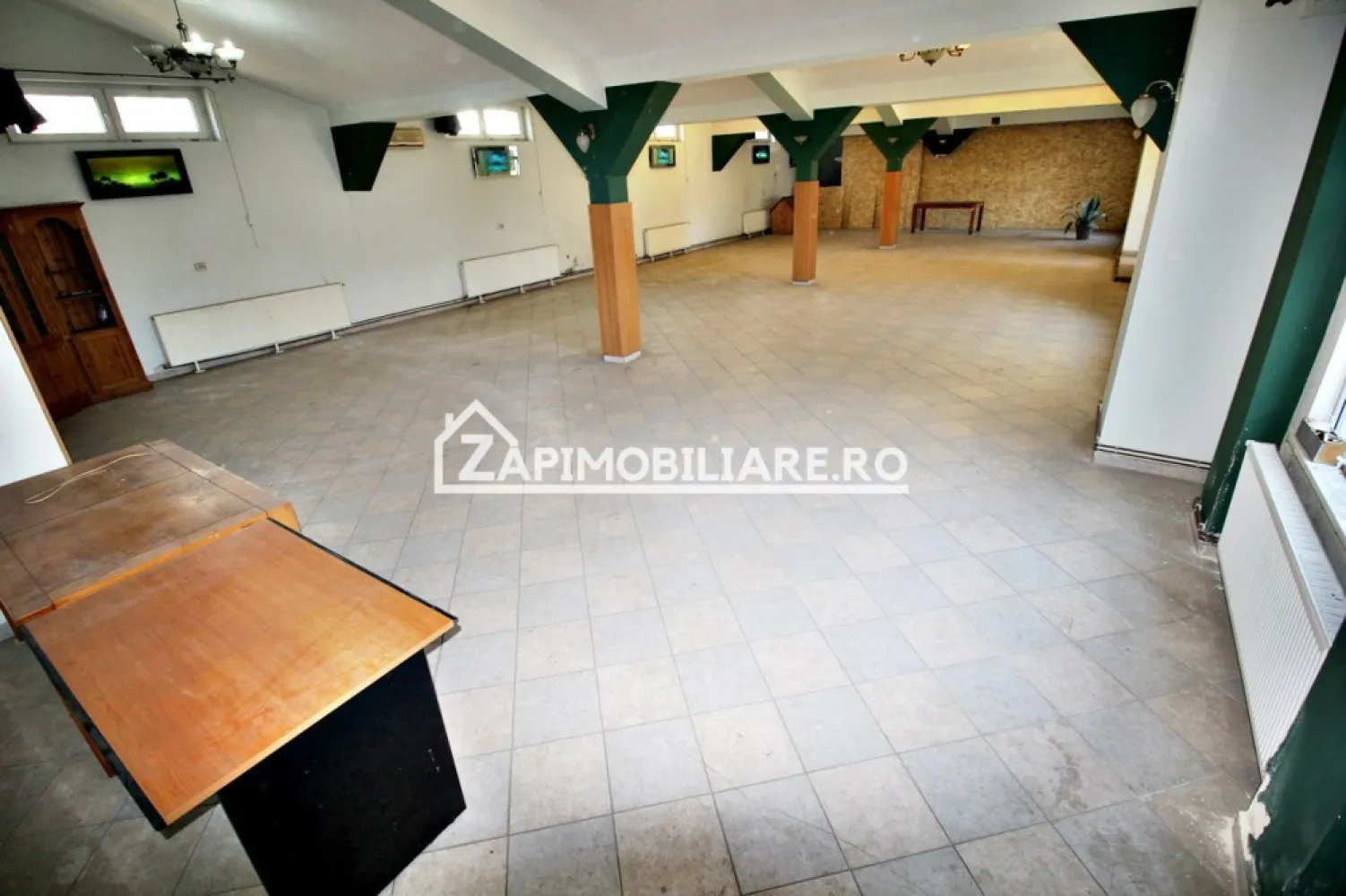 Spatiu Comercial zona Gh.Doja,200 mp utili,2 parcari private - De închiriat spatiu cu o suprafața utila de 200 mp , la prețul de 1.100 euro + tva zona Gh.Doja oferit de Zap Imobiliare

contact 0774048706 Bogdan
--------------------------------------------------------------------------------------------------------------------------------
Comisionul perceput este de 50% din valoarea primei chirii.Și se percepe o singură dată!
Acest anunț nu corespunde cerințelor tale? Sună la numărul afișat în anunț și unul dintre agenții noștri te va ajuta cu alte oferte personalizate în funcție de cerințele tale.