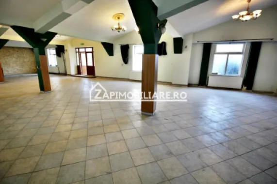 Spatiu Comercial zona Gh.Doja,200 mp utili,2 parcari private