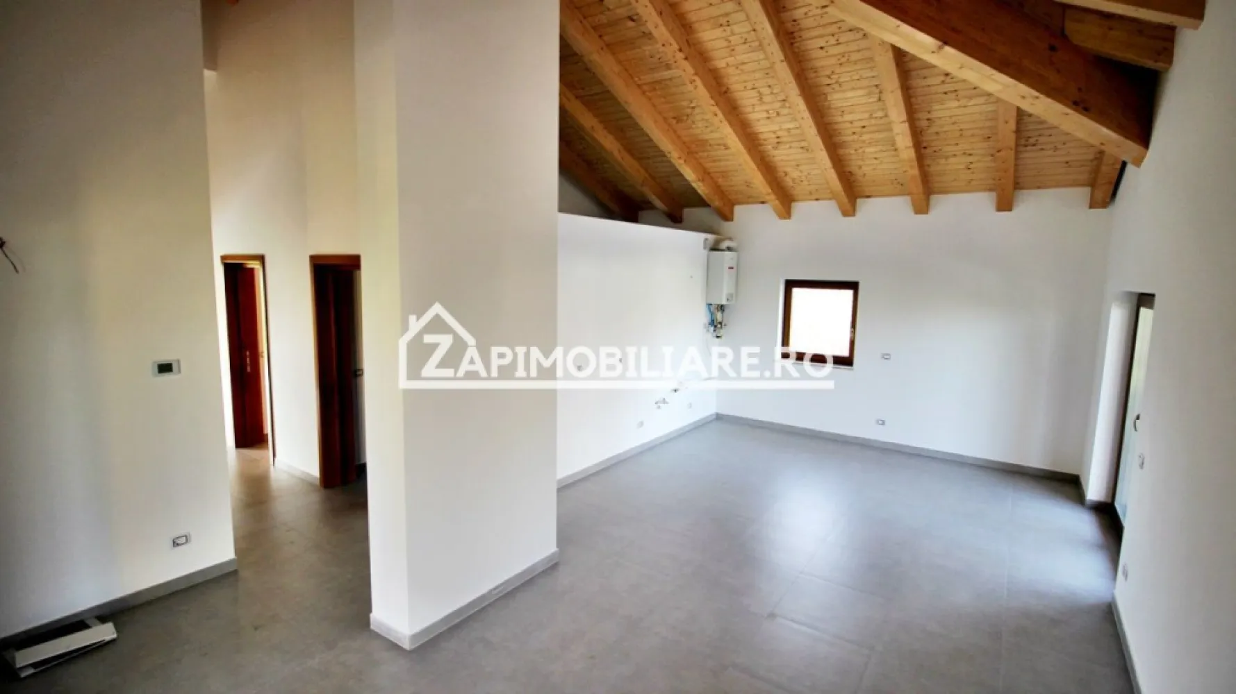 Casa 4 camere,177mp,600mp teren,gard, pavaj,gazon 0%comision - Contact 0774048706 Bogdan
De vânzare casă la cheie, singur în curte, 4 camere situată în Sangeorgiu de Mures, suprafața utilă de 110 mp. suprafata, desfăsurată 177 mp, amplasată pe un teren cu suprafața de 600 mp, 
Compartimentare:
- 1 living, 1 bucătărie, 2 bai,3 dormitoare, 2 dressiguri, 1 terasa acoperită
- curte amenajată cu gazon si pavaj
- gard si poarta automatizată inclusă, in pret
Detalii:
- centrală termică, incalzire in pardoseală, geamuri termopan, ușă din lemn
- fundația casei are o adâncime de 1 m, pereții sunt din cărămidă, acoperișul de țiglă, izolată cu polistiren de 10 cm.
- anul construcției 2024
Utilitați:

Casa se vinde la cheie cu gard, porti,pavaj, gazon, sistem de irigatie la prețul de 249.000 Euro + TVA.Comision ZERO!
Contact 0774048706 Bogdan
Daca vă place această ofertă sau pentru alte informații sunați la numărul de contact din anunț! 
Compania Zap Imobiliare vă pune la dispoziție toate actele și documentele necesare alături de asistență și consiliere permanentă până la finalizarea achiziției imobiliare. 
Ne dorim să îți oferim cea mai plăcută experiență, îndeplinim vise cu pereți!
Pardoseala casei este izolata cu polistiren extrudat si placata cu gresie de cea mai buna calitate,
Dispune de repartitoare de caldura.
Casa dispune de horn construit din elemente profesionale pentru cosuri de fum si fiind pregatit pentru montarea unui semineu sau termosemineu 
Baile sunt echipate cu rezervoare pentru toalete Grohe, complet integrate in pereti, dusurile vor fi tip walk-in cu usa glisanta si placate cu mozaic - pentru aderenta, 
Corpurile sanitare sunt de calitate premium, vor include toalete, chiuvete, mobilier baie, bideu, 
Usile interioare sunt din lemn masiv, facute pe comanda
Usa de intrare este din lemn masiv
Terasa este placata cu gresie de exterior, aderenta, de cea mai buna calitate, are lampi montate pe fiecare stalp, precum si sistem de iluminare LED a acoperisului interior
Pervazele la geamuri in exterior si in interior, precum si marginea terasei, sunt din travertin.
Casa are montate lampi exterioare pe toate laturile.