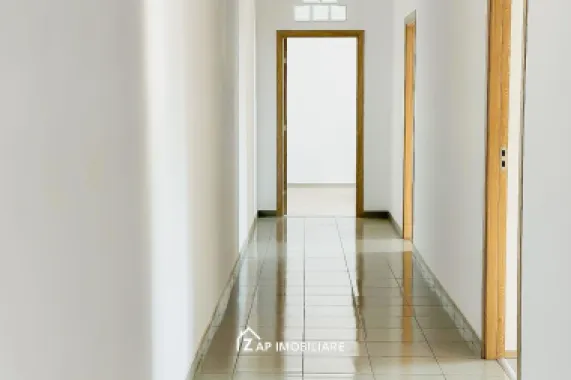 Spatiu de Birouri 100 mp - Renovat
