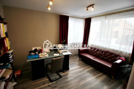 Casa D-P-E, 5 camere 200 mp,1.000 mp teren, garaj, semineu