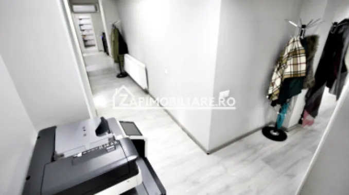 Spatiu comercial in clădire nouă,220 mp.utili,1800 euro mp