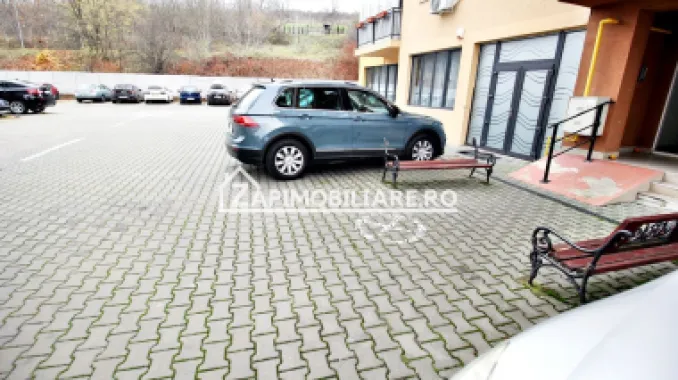 Spatiu comercial in clădire nouă,220 mp.utili,1800 euro mp