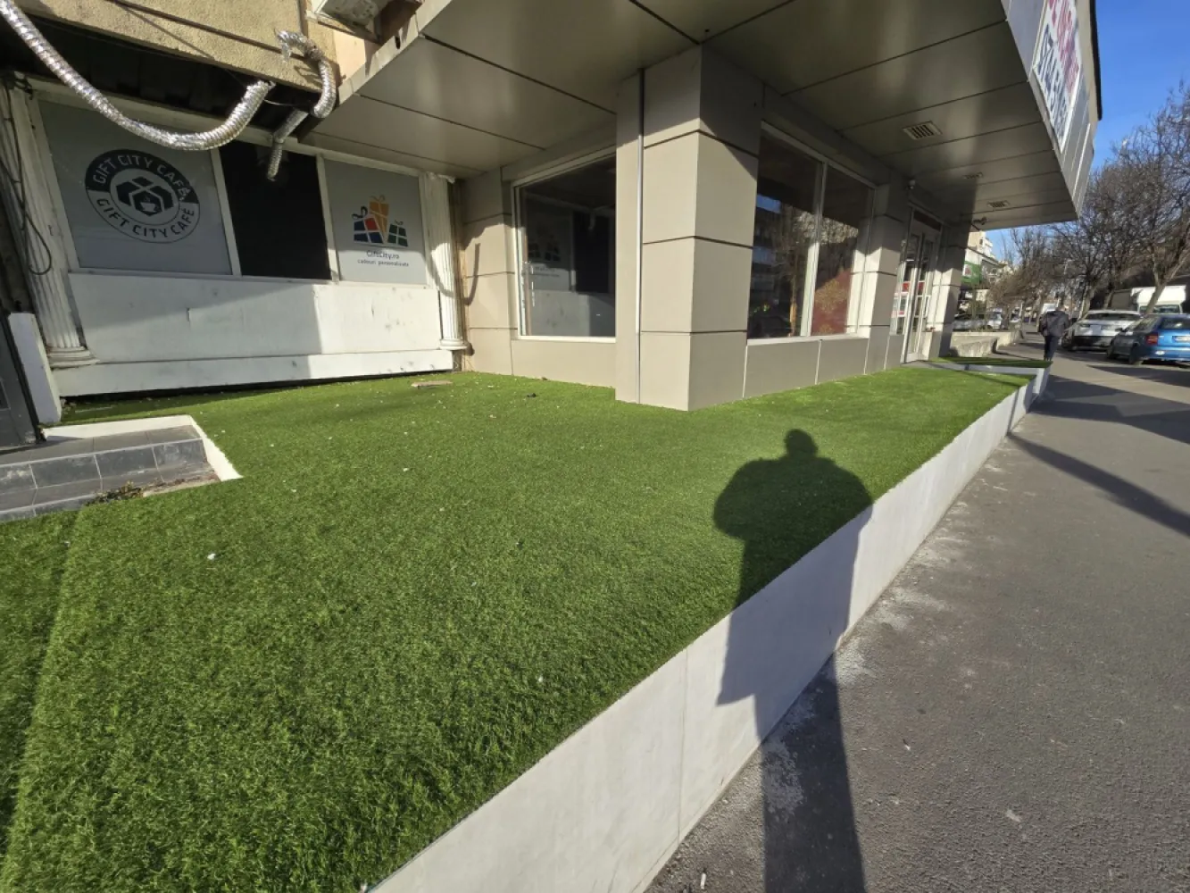 Spatiu Comercial 146 mp. cartier 7 Noiembrie zona Unic - Contact 0774048706 Bogdan
De inchiriat spațiu comercial cu suprafata utilă de 146 mp.
situat la parter în cartierul 7 Noiembrie, zona Unic ideal si pentru sedii firme, farmacie, punct de lucru, cabinet medical,bar, cofetărie, sucursală bancă,etc
Detalii:
Spațiul se inchiriază la prețul de 3000 euro negociabil.Comisionu 50% din prima chirie.
Contact 0774048706 Bogdan
Acest anunț nu corespunde cerințelor tale? Sună la numărul afișat în anunț și unul dintre agenții noștri te va ajuta cu alte oferte personalizate în funcție de cerințele tale.