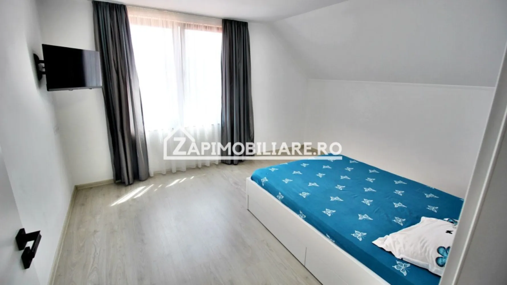Casa 4 camere,3 bai,1 pivnită,170 mp,517mp teren,0% comision