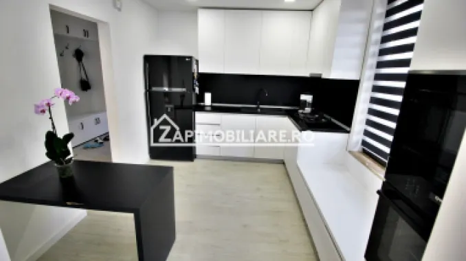 Casa 4 camere,3 bai,1 pivnită,170 mp,517mp teren,0% comision