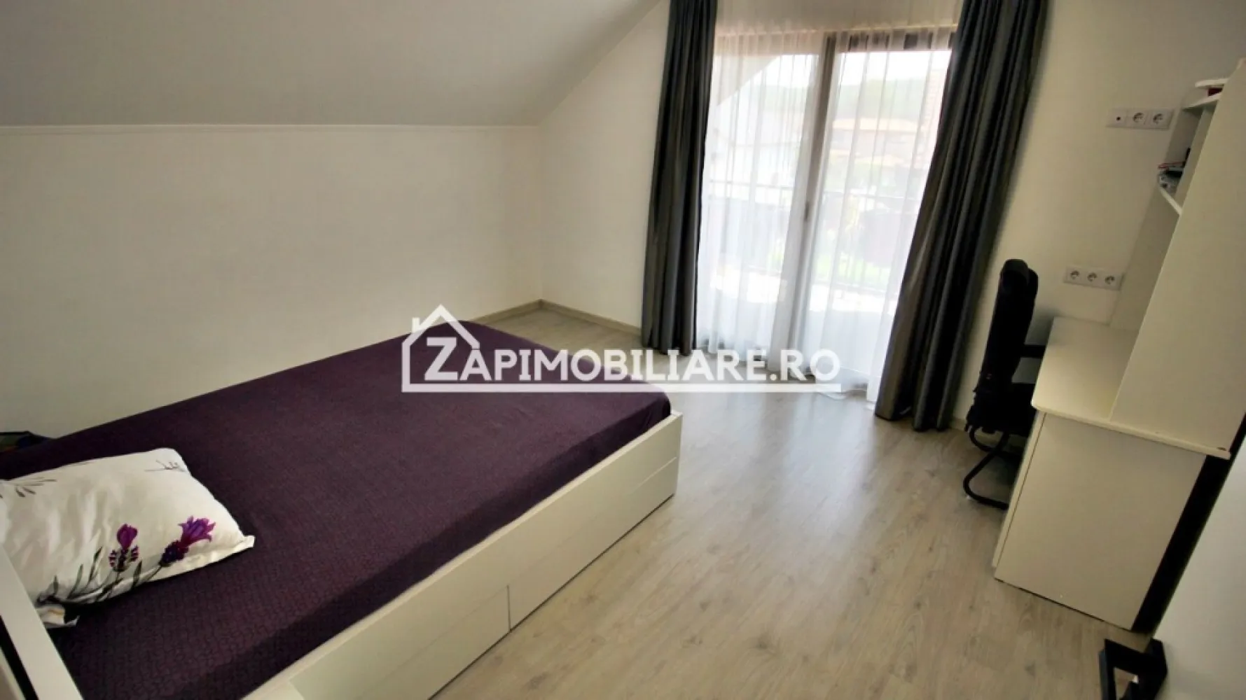Casa 4 camere,3 bai,1 pivnită,170 mp,517mp teren,0% comision
