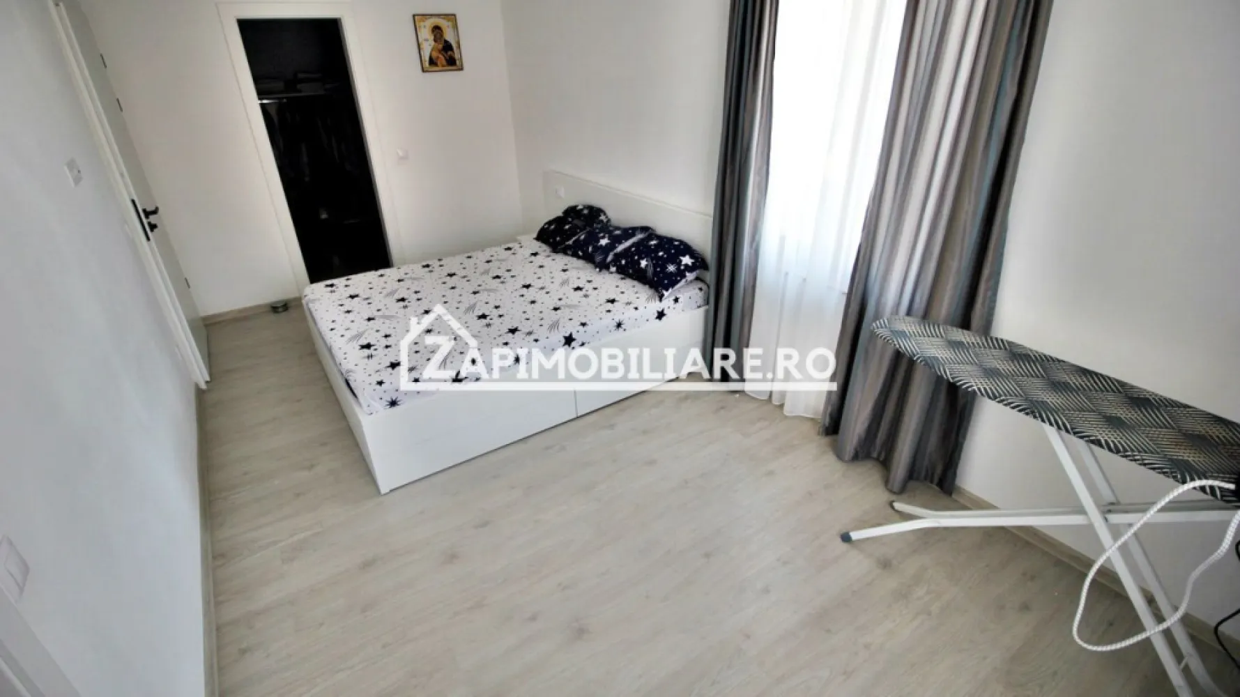 Casa 4 camere,3 bai,1 pivnită,170 mp,517mp teren,0% comision