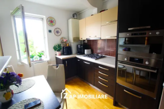 Magurei - Apt 80 mp - 3 camere - 2 bai - decomandat - modern
