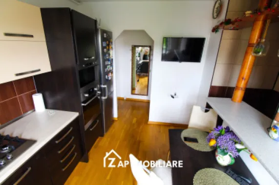 Magurei - Apt 80 mp - 3 camere - 2 bai - decomandat - modern
