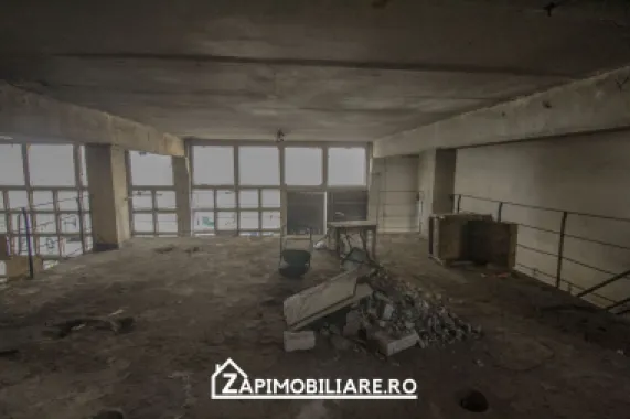 Cladire 3 nivele 529 mp utili - zona Poli 2 -