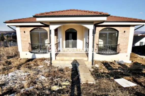 Casa 5 camere la cheie 175mp,520mp teren,mobilată și utilată